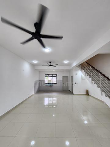Ayana Caledonia Bestari Jaya 2 Sty House For Rent In Ijok Kota Puteri 1