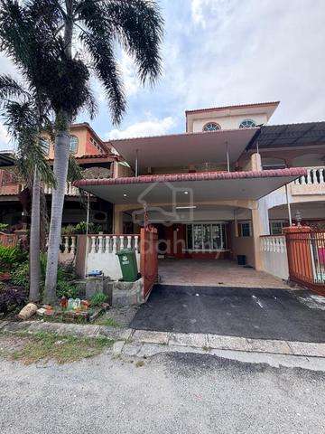 Panorama Lapangan Seri Botani FREEHOLD 2.5 Storey For Sale 1