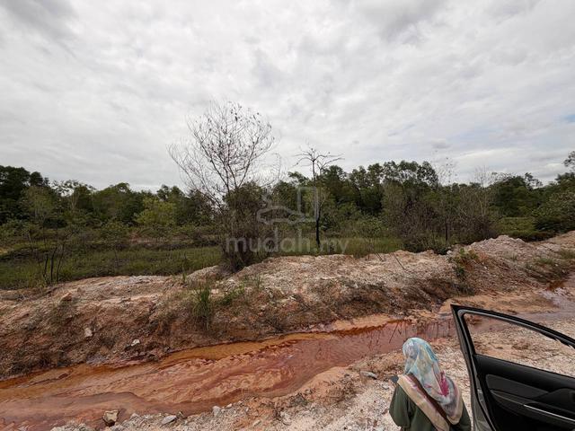 Lot Banglo Bukit Damar, Dengkil 1