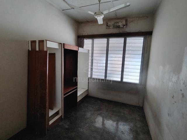 Oug/Happy Garden 1 Storey Terrace House Basic Unit For Sale 1
