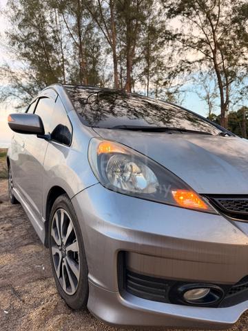 2014 Honda JAZZ 1.5 V MY2014 (A) - 2