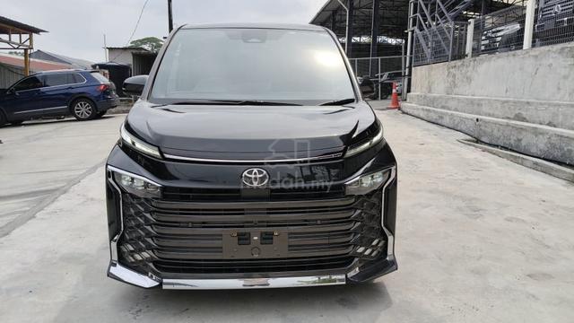 2023 Toyota VOXY 2.0 S-Z (A) - 5