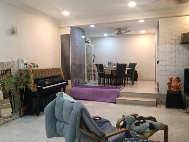 Taman Connaught double storey house for sale 1