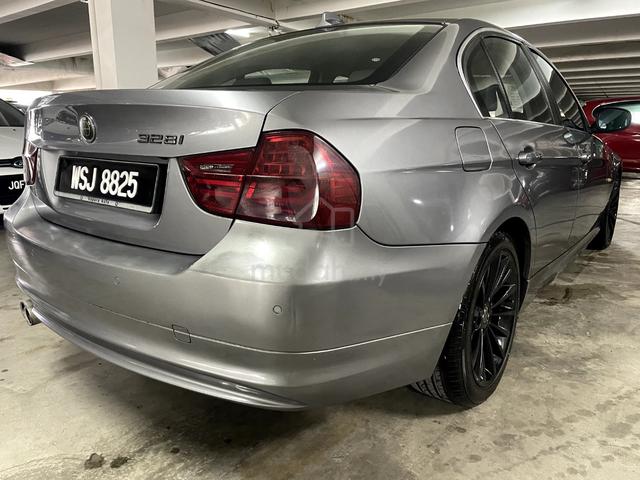 Bmw 323i 2.5 E90 FACELIFT (A) GOOD CONDITION - 2