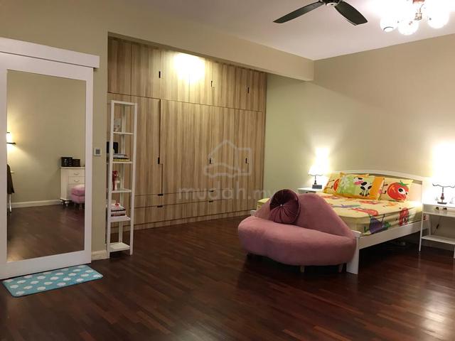 3 storey Super Duper Link at Tmn Taming Indah, Bdr Sg Long, Kajang 1