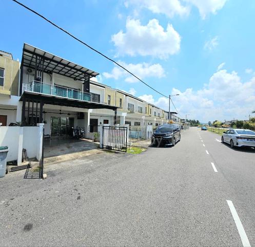 Renovated Teres 2 Tingkat Taman Pahlawan 2 Gemas Negeri Sembilan 1