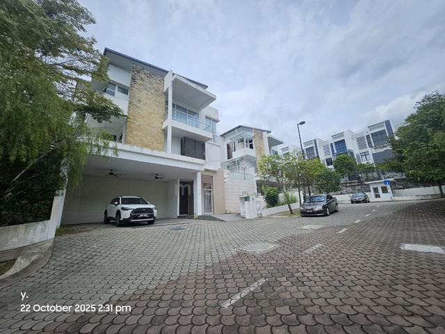 For rent ✅️ Sunway Rydgeway, Puncak Melawati 3 SROREY BUNGALOW 1