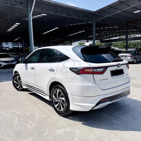 2018 Toyota HARRIER 2.0 LUXURY (A) - 2