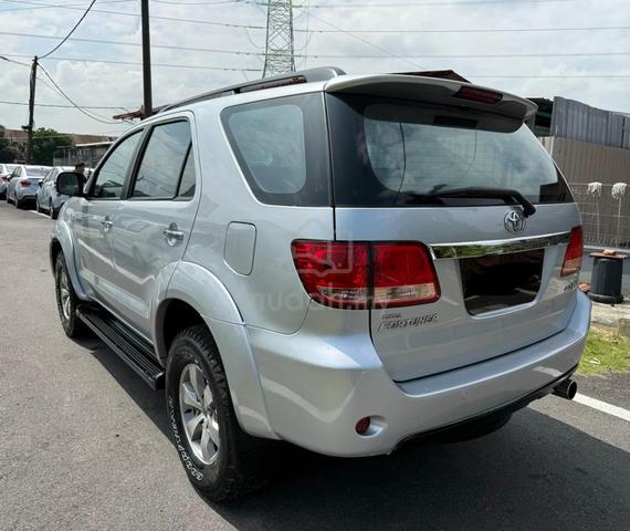 2007 Toyota FORTUNER 2.7 V (PETROL) (A) NO OFFROAD - 4