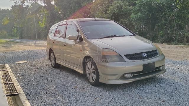 Honda STREAM 2.0 RN3 (A) Type is - 3
