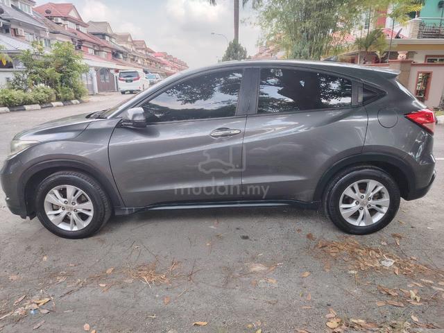 2015 Honda HRV 1.8 V - Direct Owner - 3