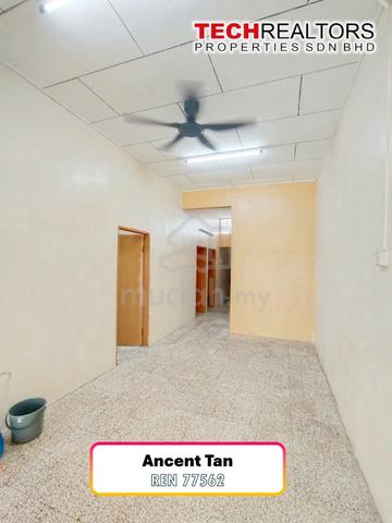 【 NEARBY TAMAN WIRA 】Taman Pahlawan - Single Storey Semi-D FOR RENT 1