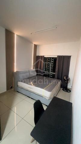Ougparklane master room fully furnished 1