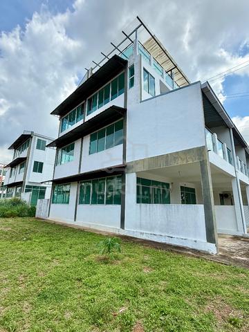 Rumah Teres 3Tingkat / Promosi 10% Discount / Corner Lot 1