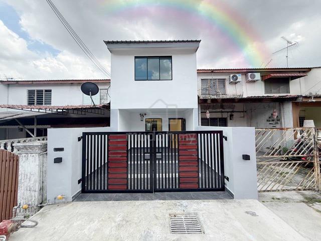 Jalan Lanjut 8 @ Taman Desa Cemerlang Double Storey Low Cost For Sale 1