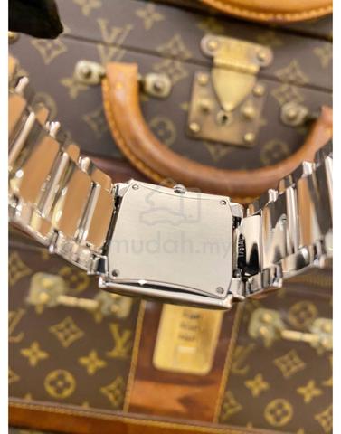Carousel Image