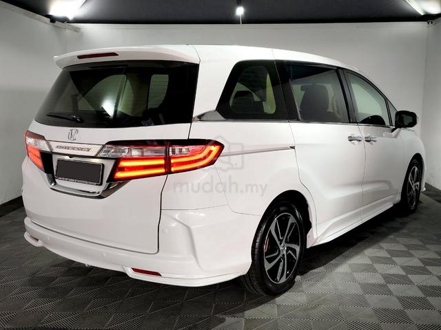 2016 Honda Odyssey 2.4 Full Spec 1Owner Like New - 2