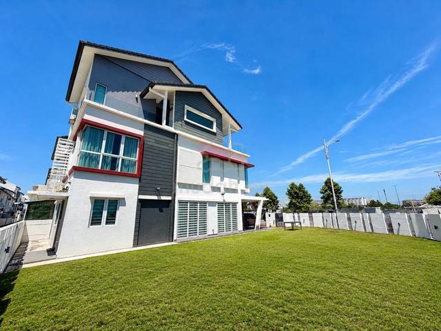 CORNER FACING OPEN| 3 Storey House Residensi Aurora, Cyberjaya 1
