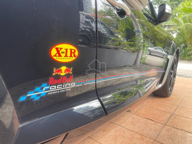 Renault MEGANE RB8 265 Limited Edition - 4