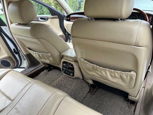 2005 Jaguar XJ8 3.6 LUXURY (A) - 5