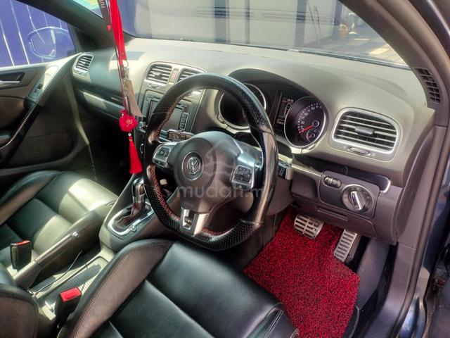 2011 Volkswagen GOLF 2.0 GTi (A) - 4