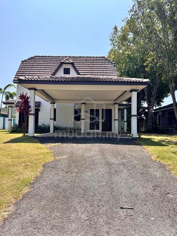 1-Storey Resort Villa Bungalow @ A'Famosa Melaka for Sale! 1