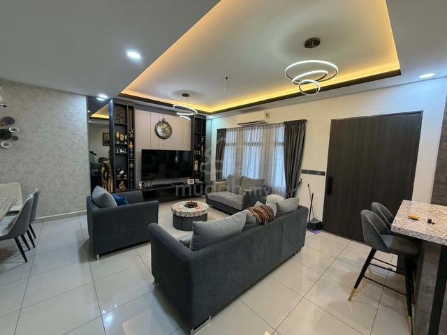 Fully Renovated Double Storey In Forest Height Broadhill For Sale 1