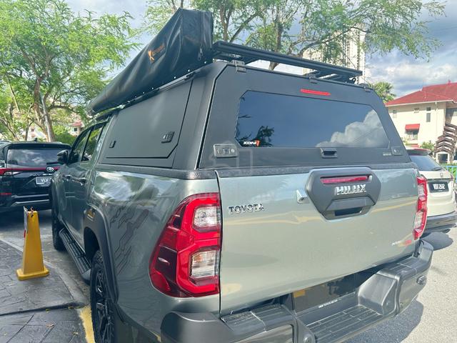 ORI 4xk km 2023 Toyota HILUX 2.8 ROGUE Expat - 4