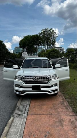 2008 Land Cruiser LC200 4.7 AX (2012 Facelift) - 3