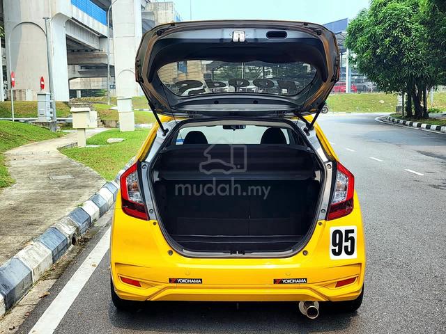 Honda JAZZ 1.5 V SPOON VERSION 32K MILEAGE 1 OWNER - 4
