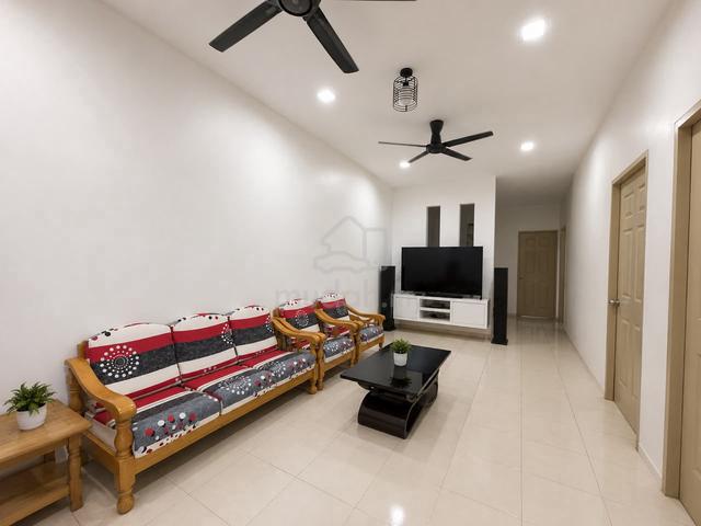 MOYAN SINGLE STOREY TERRACE INTERMEDIATE FOR SALE At BATU KAWA KUCHING 1