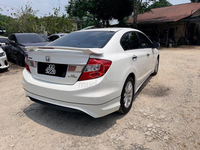 Honda CIVIC 1.8 FB FACELIFT (A)-15 - 4