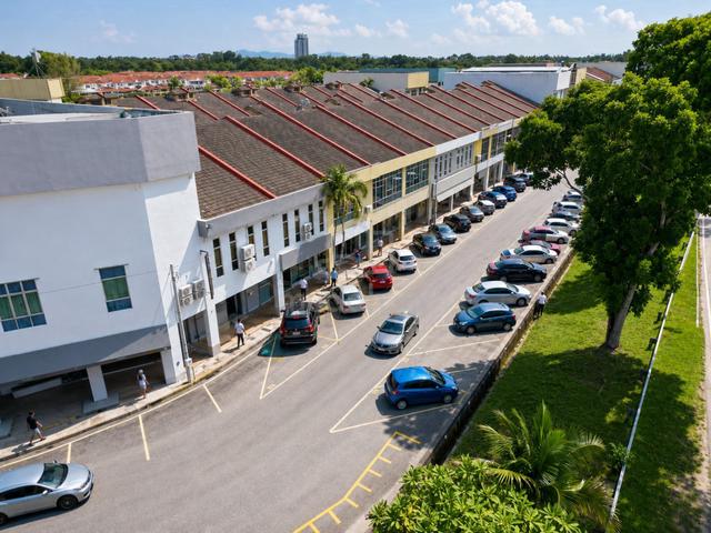 Facing Road Cinta Sayang Resort Homes 2 unit Combining Shoplot 1