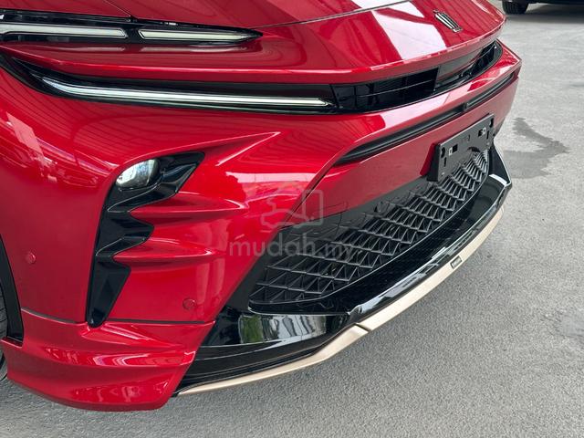 2024 Toyota CROWN 2.5 SPORT Z with Bodykit - 4