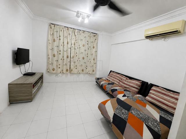 Sri Ivory (Sri Ivori) Apartment 1