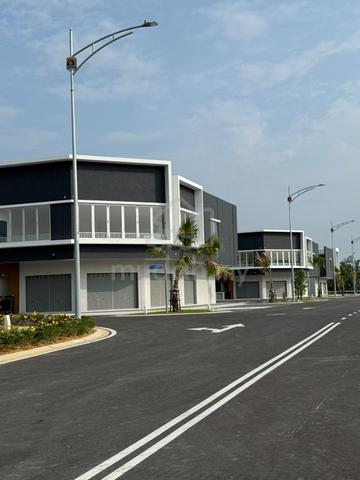 BRAND NEW | GROUND FLOOR l CORNER LOT l THE CORAK | DENGKIL 1