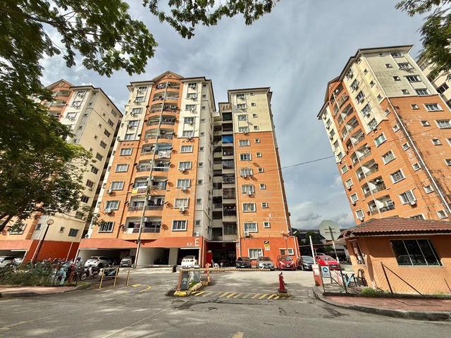 Suria Apartment (Desa Perangsang) 1