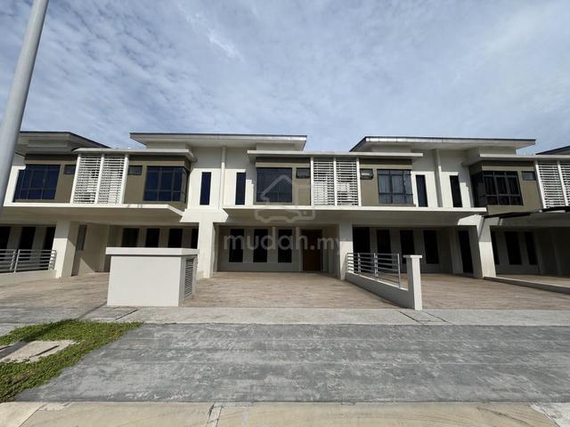 FOR SALE 2 Storey Superlink, Maple Residence, Cyberjaya 1