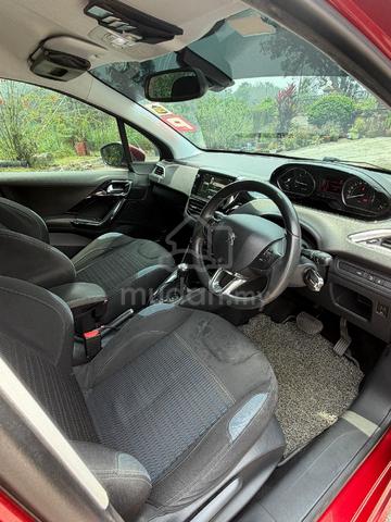 2014 Peugeot 208 1.6 VTI ALLURE (A) - 5