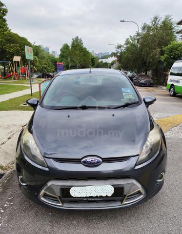RARE GEM! 2012 Ford – Only 15k KM Mileage! Direct - 2