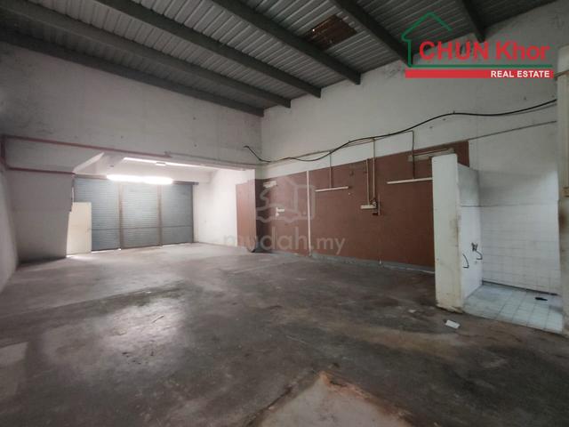 Light Industry Open Facing Permatang Tinggi For Rent 1