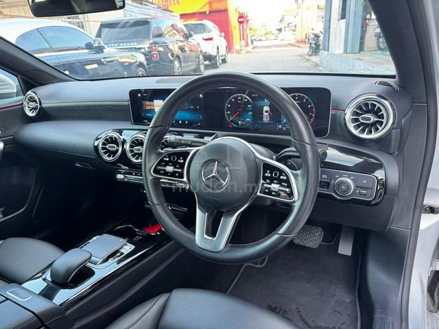 2018 Mercedes Benz A200 1.3 Hatchback (A)Full Loan - 5