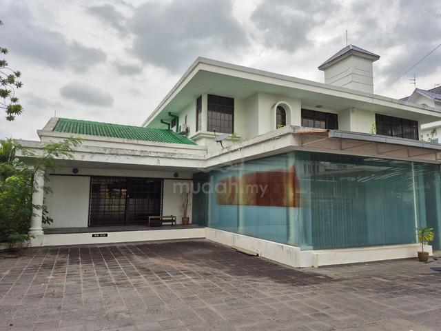 Ampang Hilir Taman U-Thant. 2 sty bungalow for rent 1