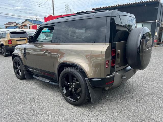 2021 Land Rover Defender 90 X-Dynamic HSE P300 - 4