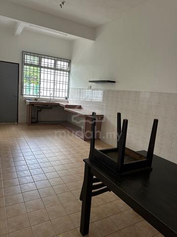 Alor Akar Kuantan 2storey house 3