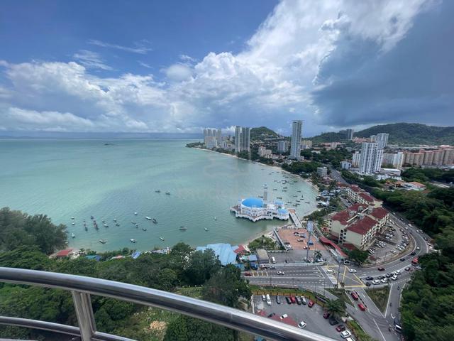Marina Tower (Ratu Mutiara) 1
