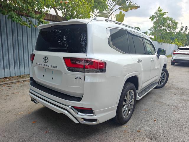 2025 Toyota LANDCRUISER 3.4 ZX 5A Full Spec Unreg - 2