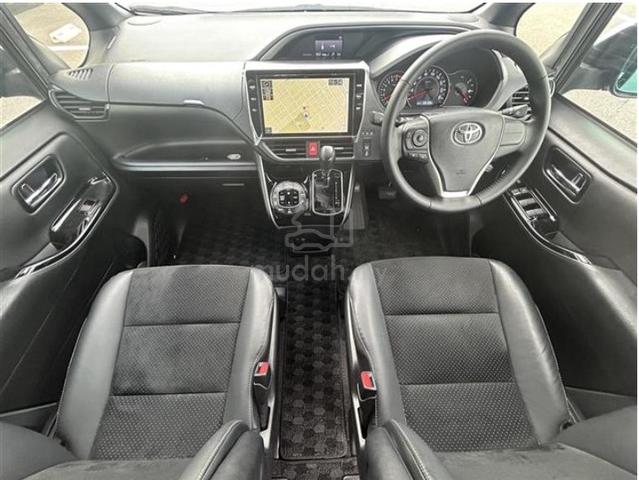 2021 Toyota VOXY 2.0 ZS (A) - 3