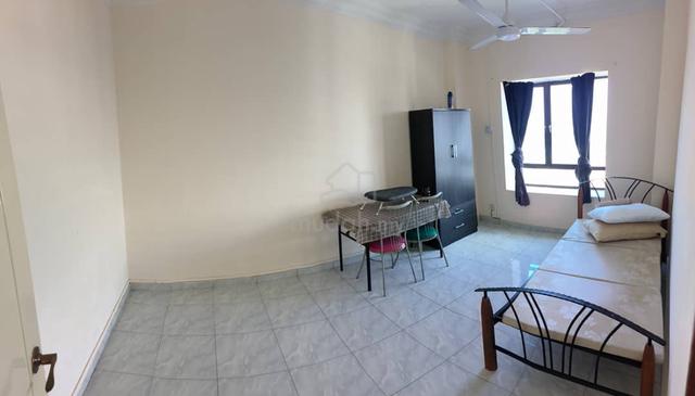 Seri Mutiara Apartments (Seri Alam) 1