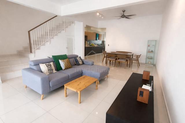 Setia Ecohill Double Storey House Partial Furnished for Rent 1